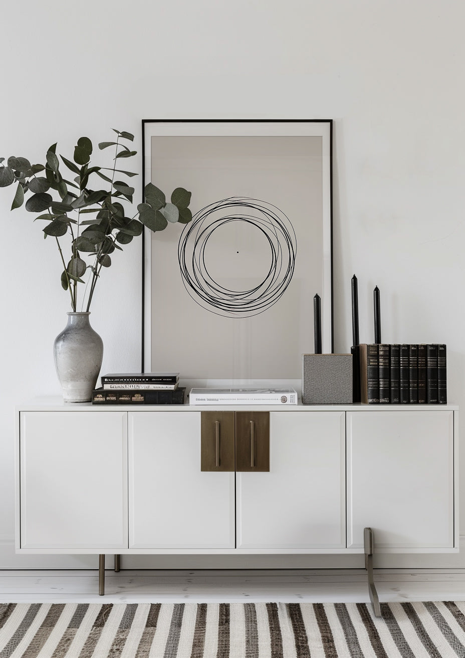 Minimalist Circle 01