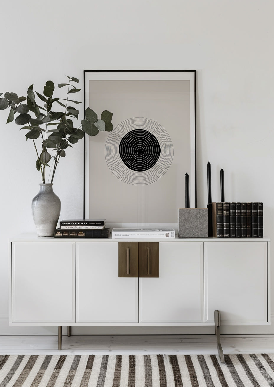 Minimalist Circle 02